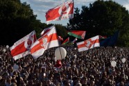 Minskā pulcējas tūkstošiem Lukašenko oponentu - 8