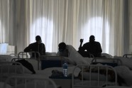 Slimnīca stadionā Kenijā  - 5