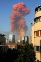 Spēcīgs sprādziens satricina Libānas galvaspilsētu Beirūtu - 3