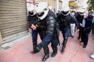 atēnas Grieķija policija protests sadursmes