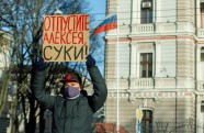 Пикет в поддержку Навального в Риге - 6