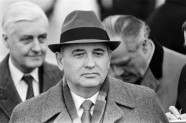 Mihails Gorbačovs - 9