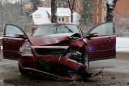 Divu auto sadursmē Ogrē cietuši trīs cilvēki - 14