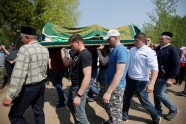 Krievijā atvadās no Kazaņas slaktiņā nogalinātās skolotājas - 1