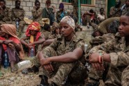 Tigraji caur Mekeli parādē izved 7000 sagūstītu Etiopijas karavīru - 17