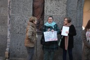 Spītējot policijas lūgumam, Rīgā pulcējas protestētāji - 14