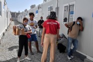 Jaunā parauga ES migrantu nometne Samā, Grieķijā - 6