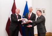 Futbols, FIFA prezidents Džanni Infantīno tiekas ar Ministru prezidentu Krišjāni Kariņu - 15