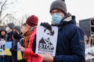Protests pie Krievijas vēstniecības pret iebrukumu Ukrainā - 25