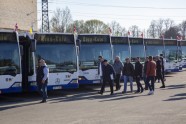 Uz Ukrainu dodas humānās palīdzības piepildīti 11 SIA "Rīgas satiksmes" autobusi - 10