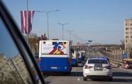 Uz Ukrainu dodas humānās palīdzības piepildīti 11 SIA "Rīgas satiksmes" autobusi - 11