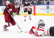 Hokejs, pasaules U-20 čempionāts: Latvija - Kanāda