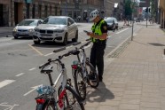 Mēneša laikā Rīgas centrā velopatruļas fiksē vairāk nekā 400 pārkāpumus - 12