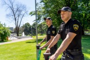 Rīgas policija patrulē ar elektroskrejriteņiem - 15