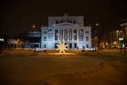 Rīgā atklāta lielākā Ziemassvētku gaismas taka Latvijā - 13