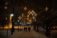 Rīgā atklāta lielākā Ziemassvētku gaismas taka Latvijā - 18