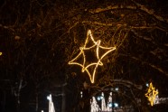 Rīgā atklāta lielākā Ziemassvētku gaismas taka Latvijā - 28
