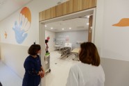 Bērnu slimnīcā atklāta Dienas stacionāra atjaunotā ēka - 13