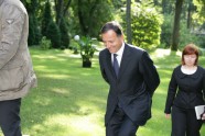 Zatlers tiekas ar Itālijas ārlietu ministru Franko Fratīni 12