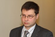 Dombrovskis tiekas ar Šķēli - 47