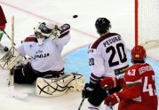 Latvijas hokejisti otro reizi pret Baltkrieviju - 32