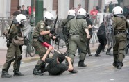 Protesti Atenas - 15