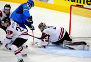 Latvijas hokeja izlase pieveic Itāliju - 9
