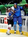 Latvijas hokeja izlase pieveic Itāliju - 25