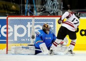 Latvijas hokeja izlase pieveic Itāliju - 33