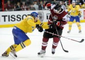 Latvijas hokeja izlase piekāpjas Zviedrijai - 28