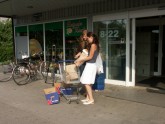 Rēzeknes iedzīvotāji saziedo 137 pārtikas pakas Latvijas krīzes skartajām ģimenēm
