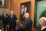 Rīgas mēru portretu galerijā atklāj Aksenoka un Birka portretus - 57