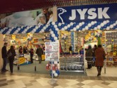 Rīgā atklāj Baltijā lielāko Jysk veikalu