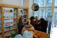 "Ģimenes aptiekas" uzsāk smaržu tirdzniecību