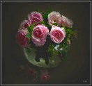 Klusā daba ar rozēm