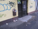 Netīrība un atkritumi Dzelzavas ielā - 6