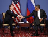Medvedevs un Obama
