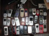 Točkā atrod 32 mobilos tālruņus