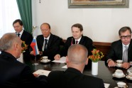 Prezidenta Bērziņa tikšanās ar Krievijas prezidenta administrācijas vadītāju Sergeju Nariškinu - 9