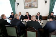 Prezidenta Bērziņa tikšanās ar Krievijas prezidenta administrācijas vadītāju Sergeju Nariškinu - 10