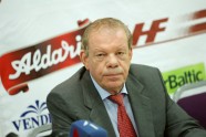  Latvijas hokeja izlases galvenais treneris Teds Nolans preses konferencē - 22