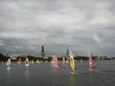 Vējadēļa sacensības starp Akmens un Vanšu tiltiem Rīgas svētki`07