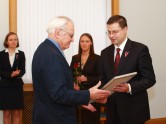 Apbalvo Ministru kabineta balvas 2011. gadā laureātus  - 27
